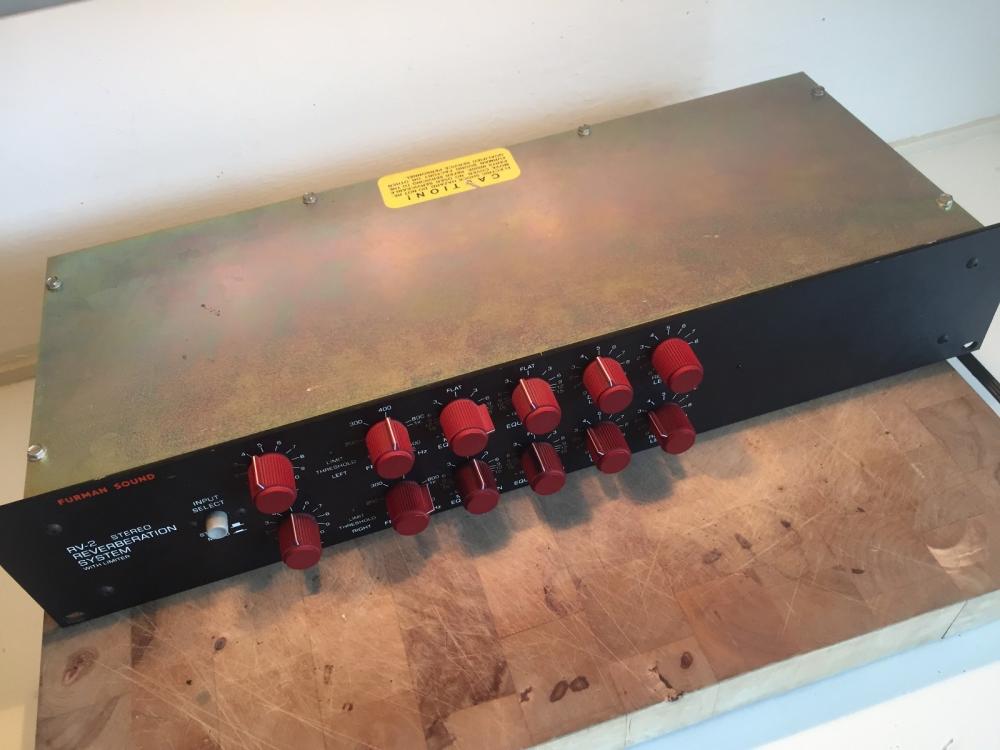 Furman RV-2.jpg
