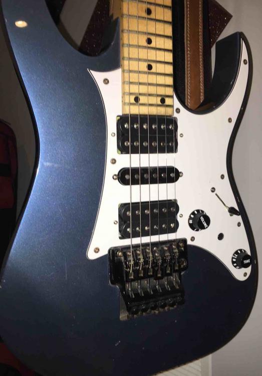 Ibanezfront.jpg