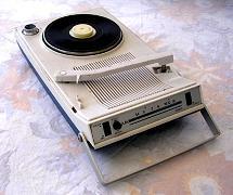 Prtable_Radio_&_Record_Player-DS.JPG
