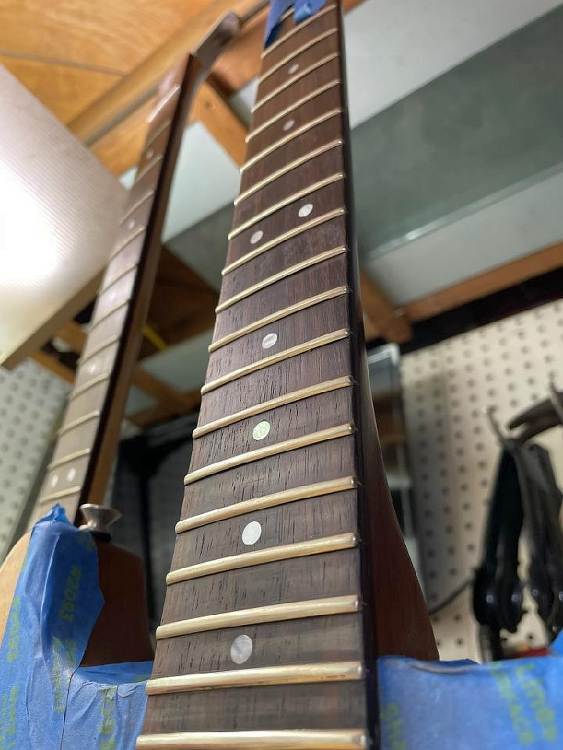 82Frets.jpg