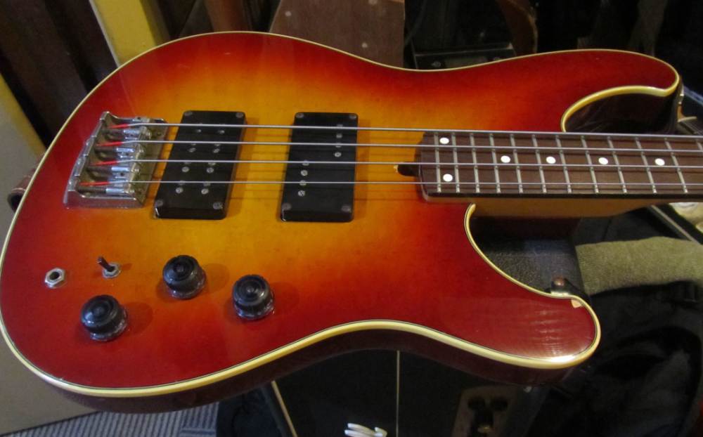Please, recommend me a (not too expensive) bass! - Hamer Fan Club ...