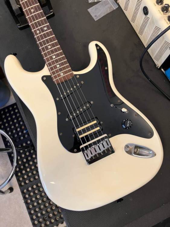 N(MIJ)GD: 1986(?) MIJ Fernandes ST-65JL - Hamer Fan Club